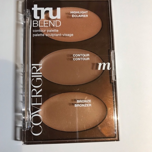 COVERGIRL Other - CoverGirl True Blend contour Pallet